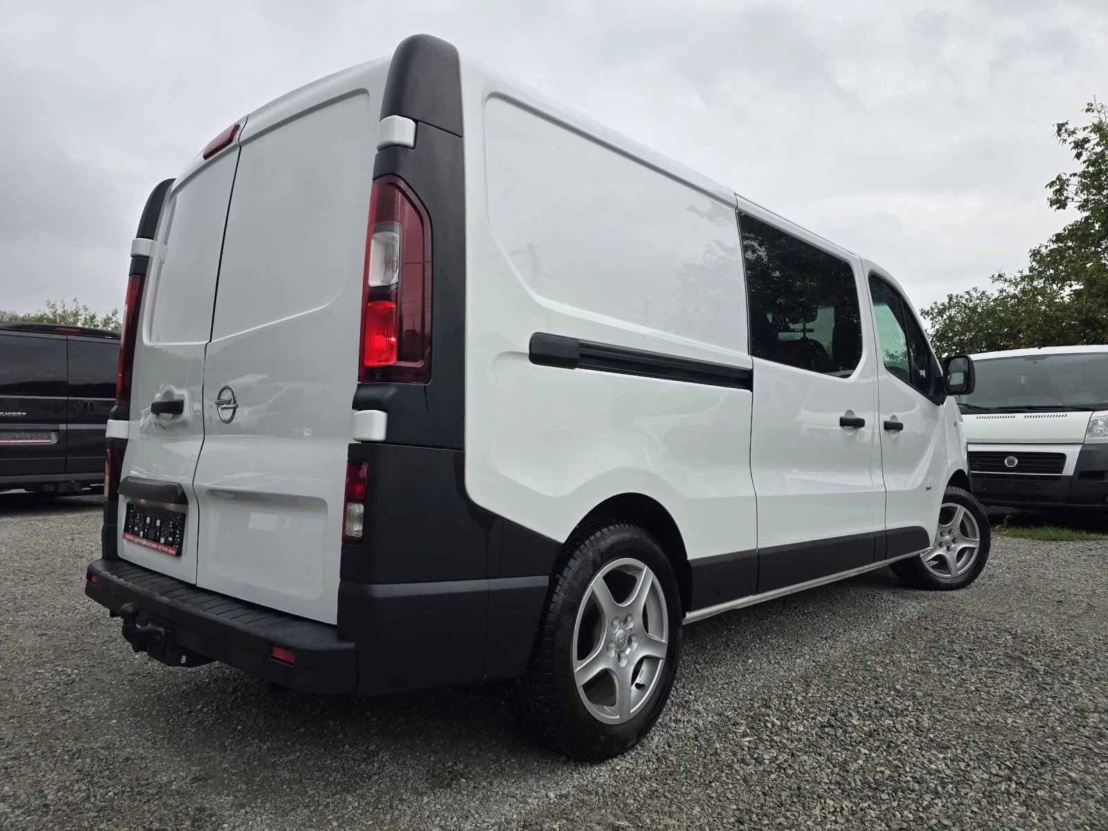 Opel Vivaro 1.6cdti 5+ 1 Дълга база - изображение 6