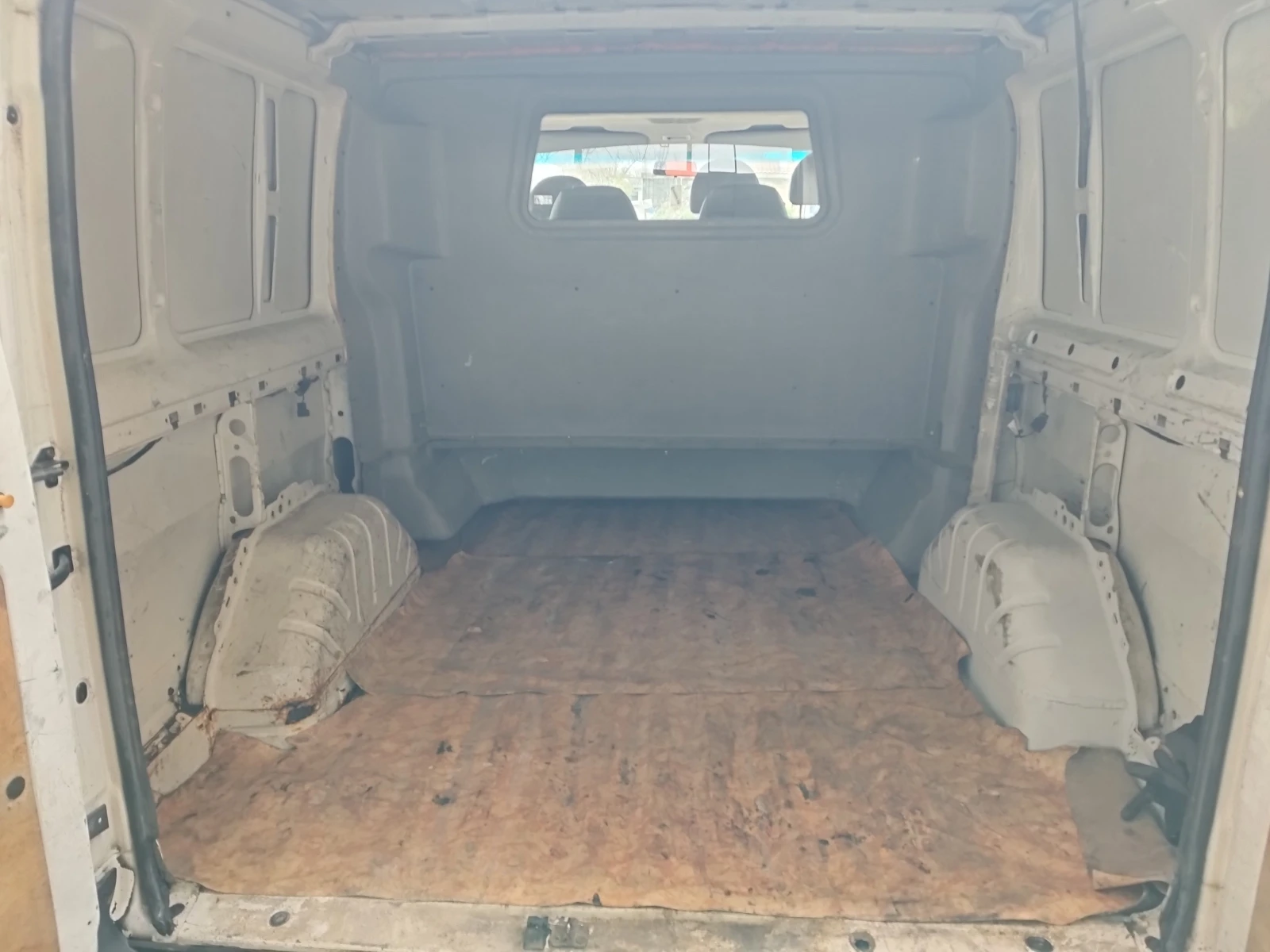 Ford Transit 2006, 6+ 1 - изображение 6