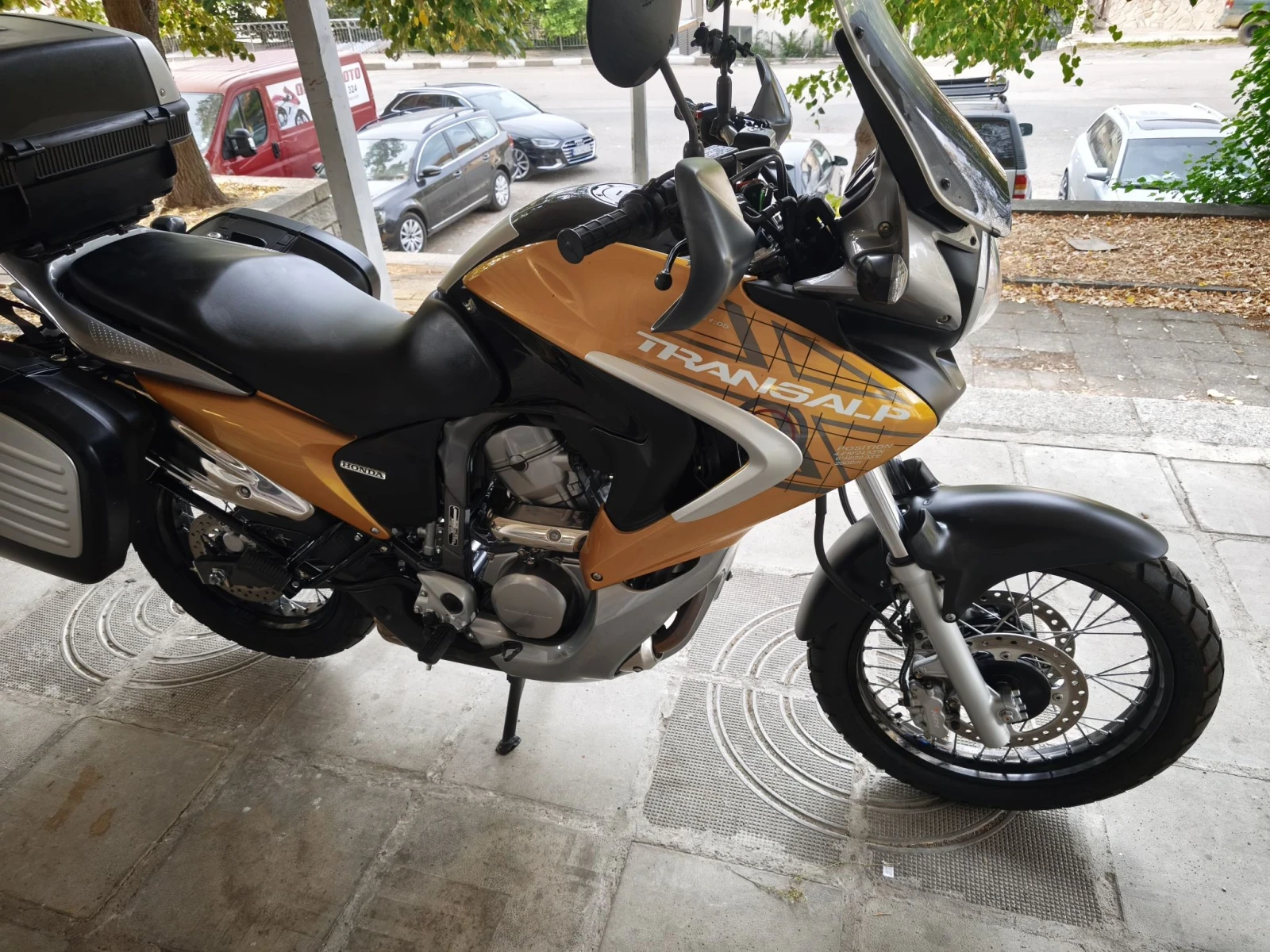 Honda Xlv 700i ABS , снимка 4 - Мотоциклети и мототехника - 56169177