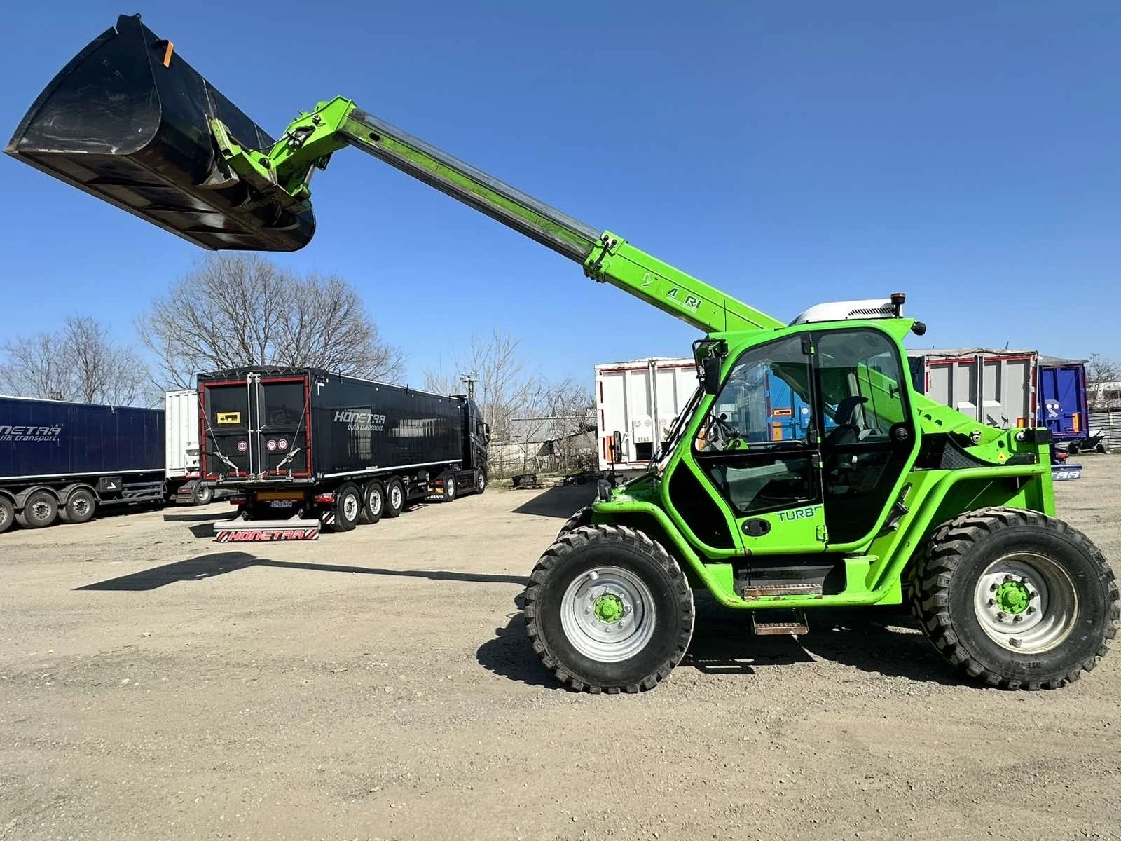 Телескопични товарачи Merlo P34.7 PLUS, снимка 12 - Индустриална техника - 54289777