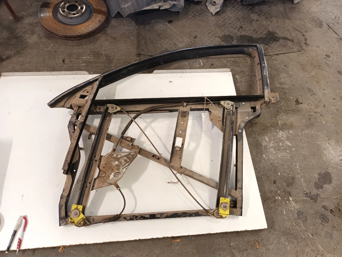 Предна лява ел машинка, стъклоповдигач ауди а 6 2.5тди