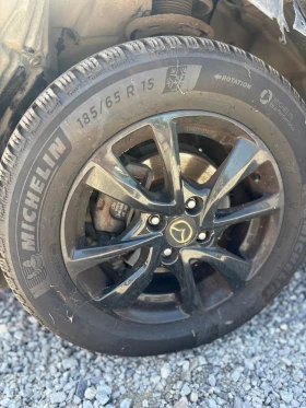 Mazda 2 Бензин на части, снимка 7