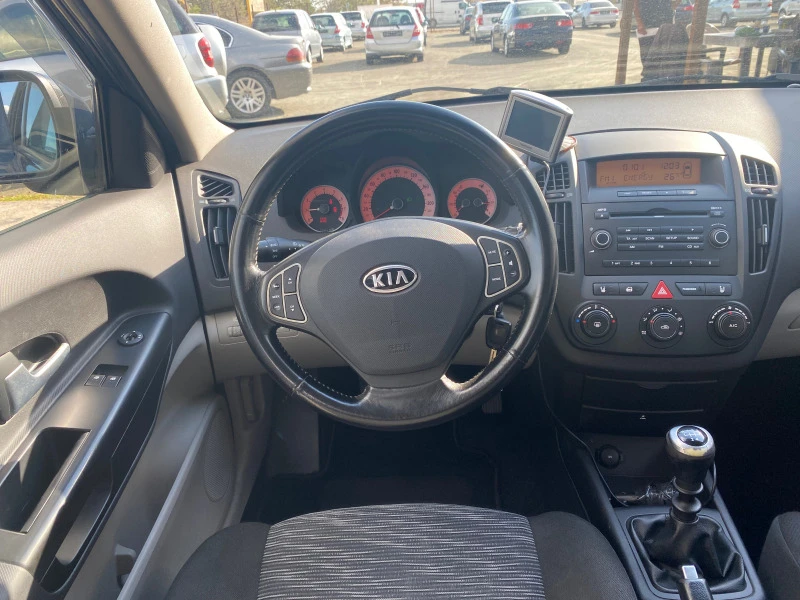 Kia Ceed 1.4, снимка 7 - Автомобили и джипове - 42813760