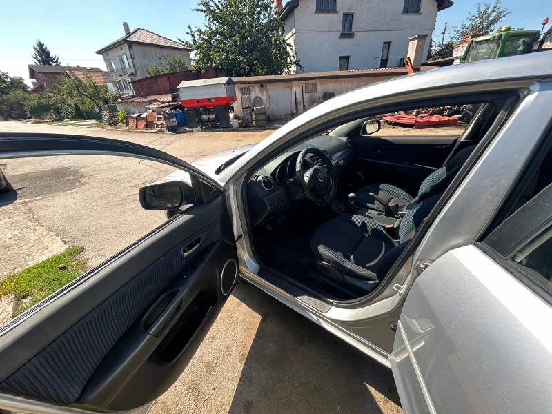 Mazda 3 1.6 Di-Turbo, снимка 11 - Автомобили и джипове - 47335061