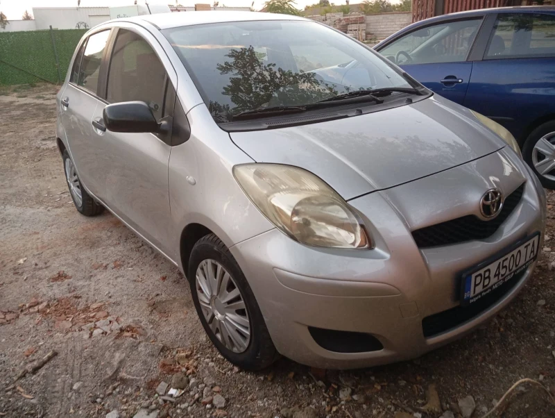 Toyota Yaris 1.0 , снимка 1 - Автомобили и джипове - 47624338