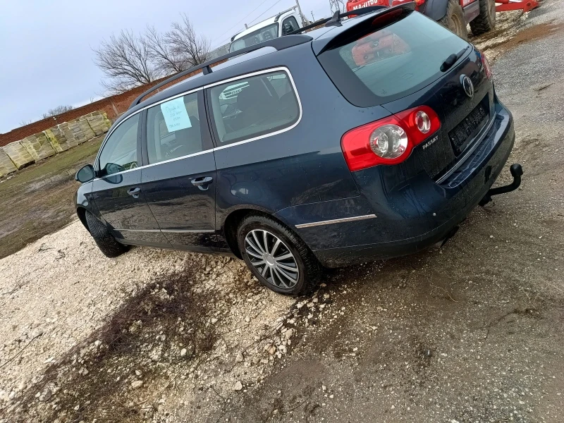 VW Passat Перфектен , снимка 4 - Автомобили и джипове - 48485152