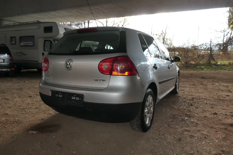 VW Golf 1.6FSi 116кс 6ск НАВИГАЦИЯ BLUETOOTH, снимка 5 - Автомобили и джипове - 48883275