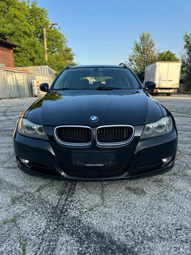 BMW 320, снимка 15 - Автомобили и джипове - 52591936