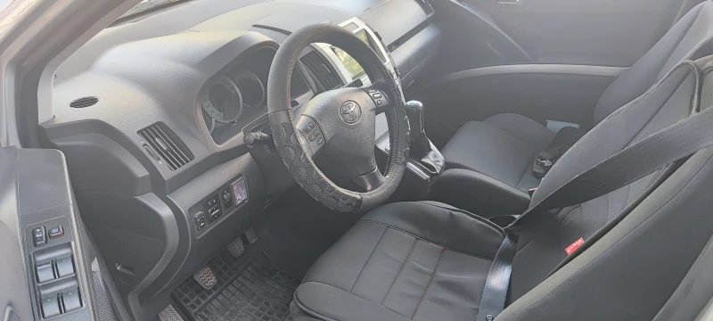 Toyota Corolla verso, снимка 7 - Автомобили и джипове - 52243032