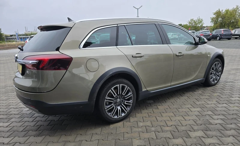 Opel Insignia 2.0CDTI 4X4 170kc., снимка 6 - Автомобили и джипове - 51980766