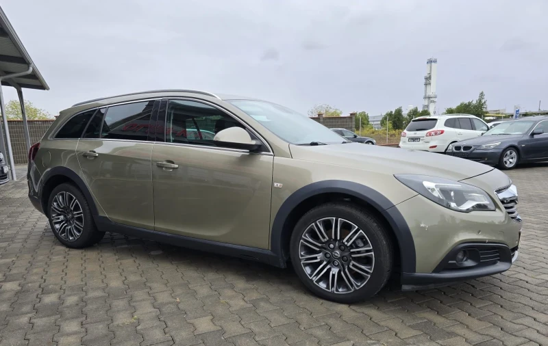 Opel Insignia 2.0CDTI 4X4 170kc., снимка 3 - Автомобили и джипове - 51980766