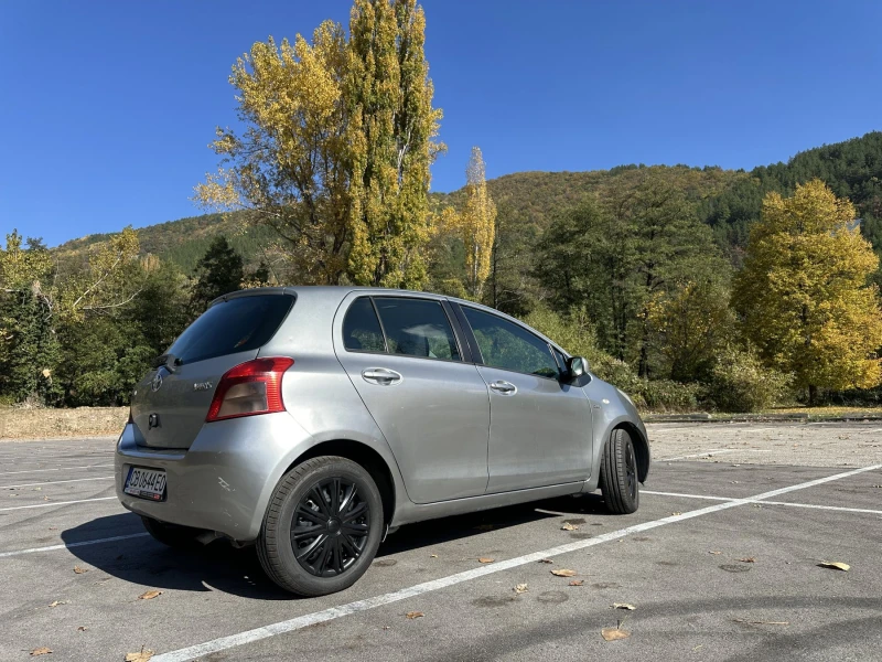 Toyota Yaris 1, 4 D4-D, снимка 11 - Автомобили и джипове - 52395959