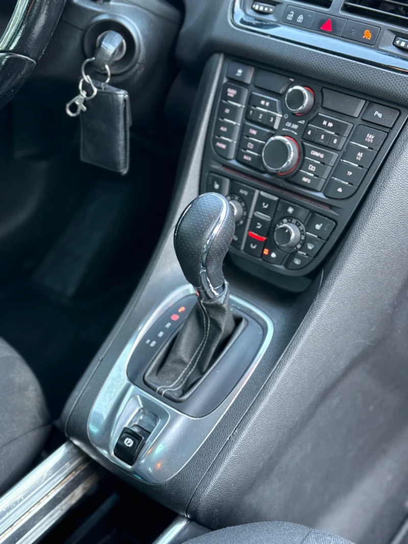 Opel Meriva Автоматик, снимка 12 - Автомобили и джипове - 52423135