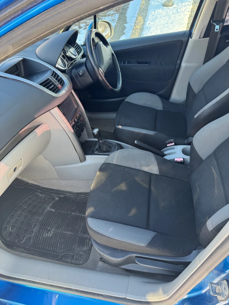 Peugeot 207, снимка 7 - Автомобили и джипове - 52475334