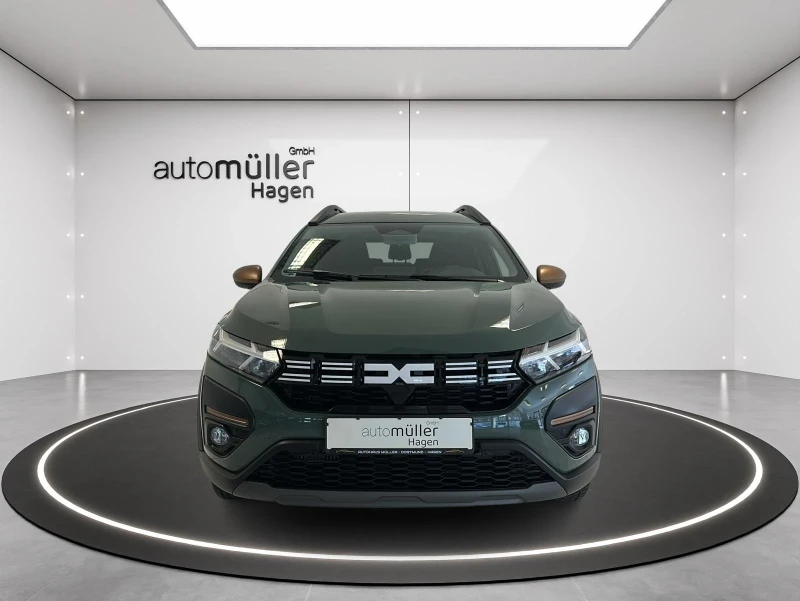 Dacia Jogger TCe 100 Extreme+ 7-SITZ| LED| NAVI| SHZ| KAM, снимка 2 - Автомобили и джипове - 52527409