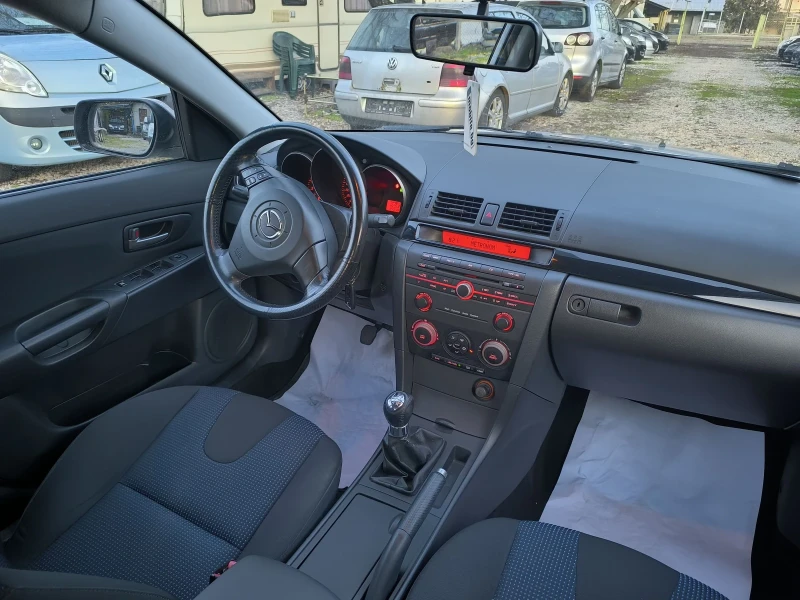 Mazda 3 1.6i sedan 97000km., снимка 9 - Автомобили и джипове - 52841534