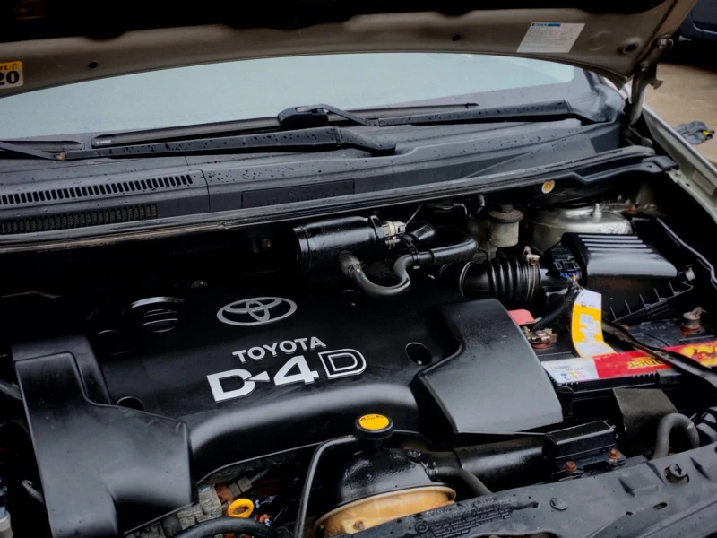 Toyota Corolla verso, снимка 16 - Автомобили и джипове - 52892830