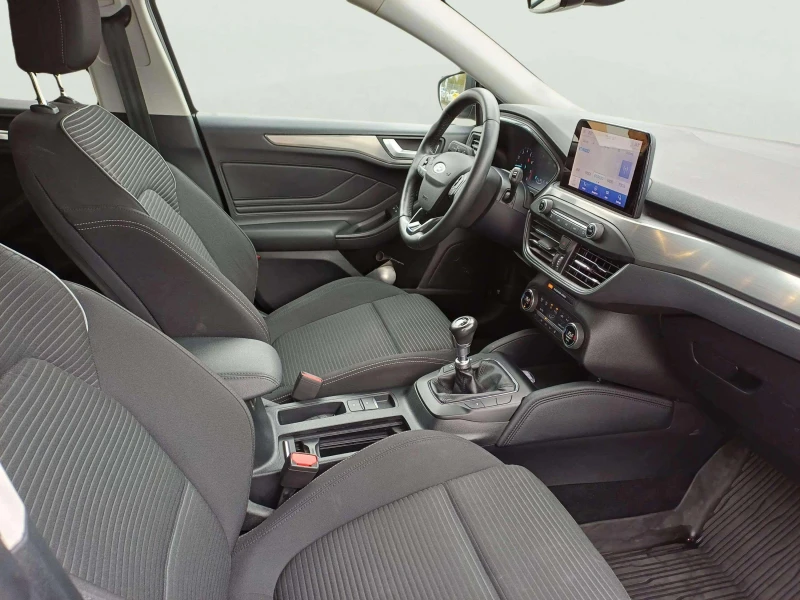 Ford Focus 1.0 EcoBoost, снимка 11 - Автомобили и джипове - 53267823
