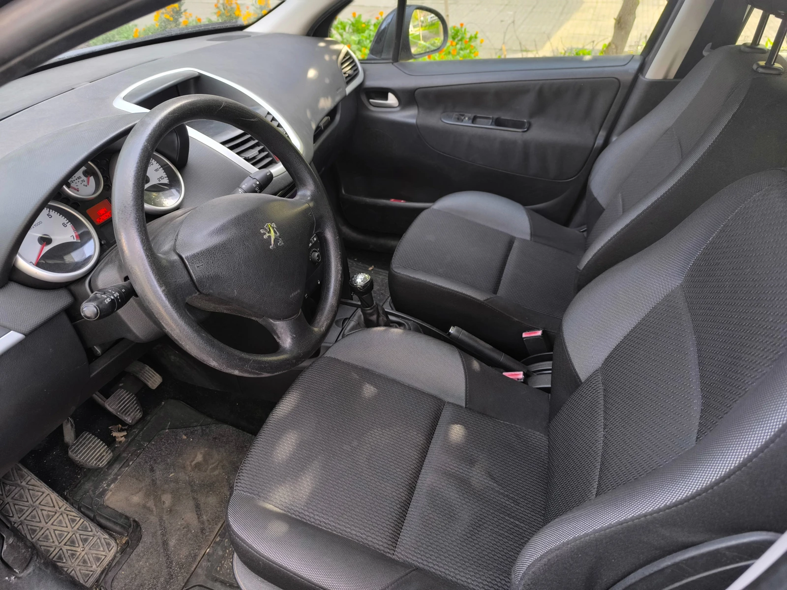 Peugeot 207 SW - изображение 7