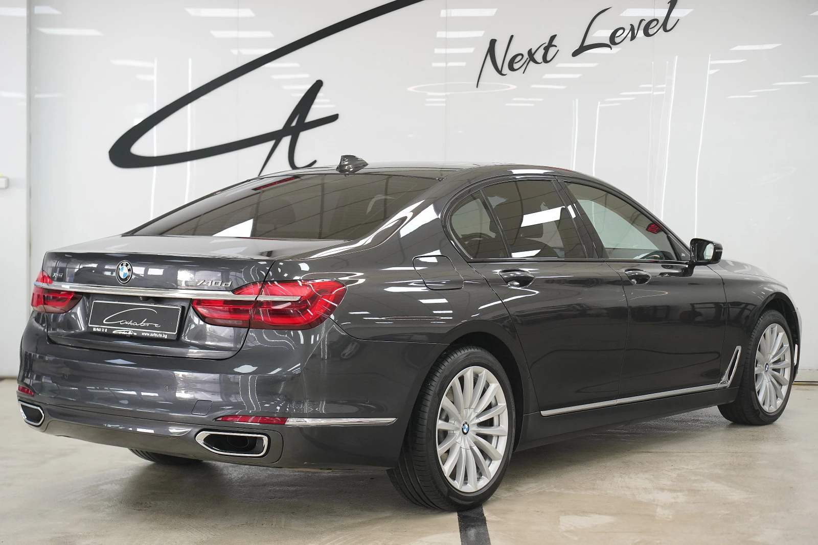 BMW 740 d xDrive Exlusive Shadow Line - изображение 6