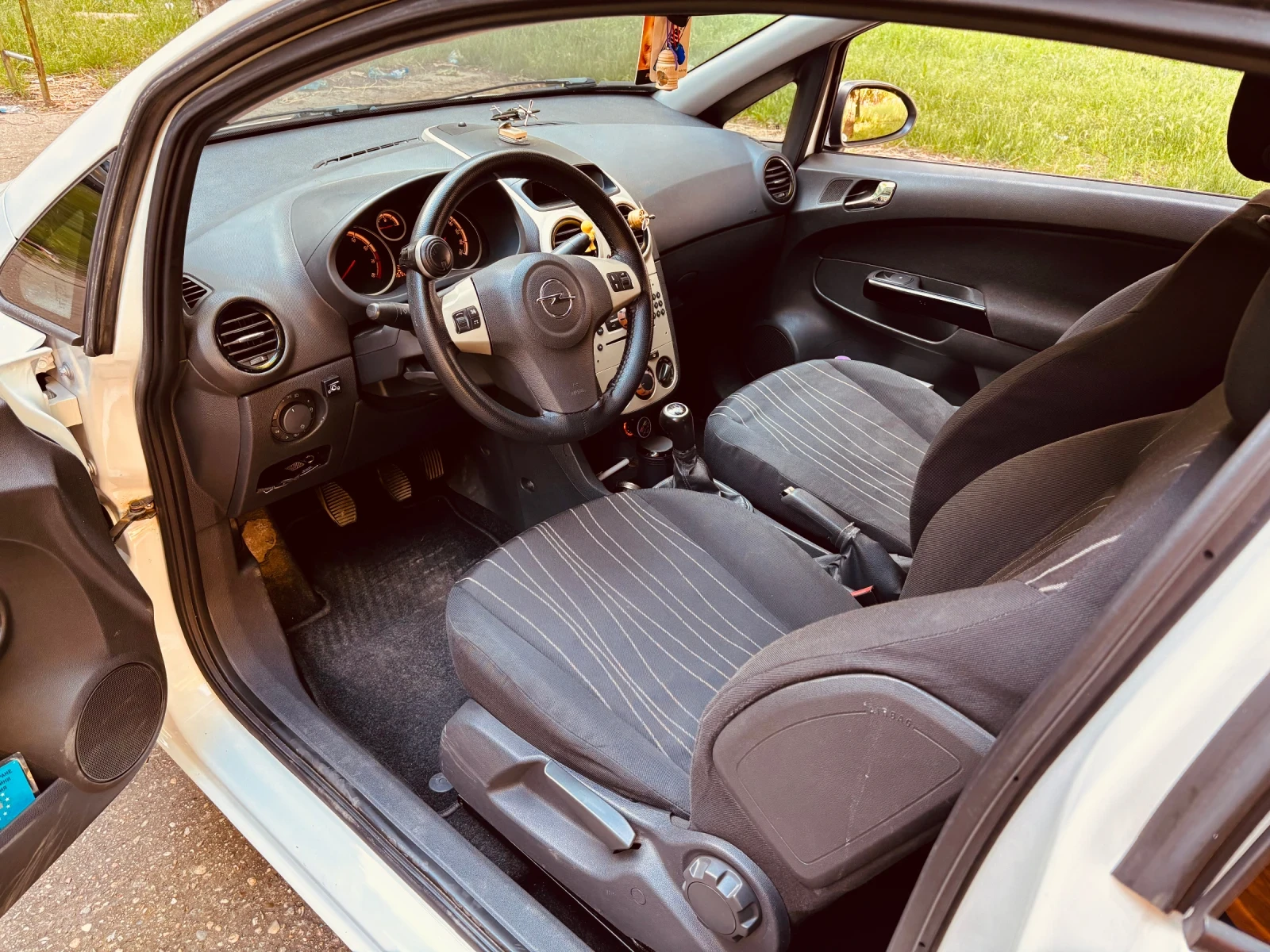 Opel Corsa D  4 цилиндъра ВЕРИГА 1, 2 куб. 80 к.с. - изображение 5