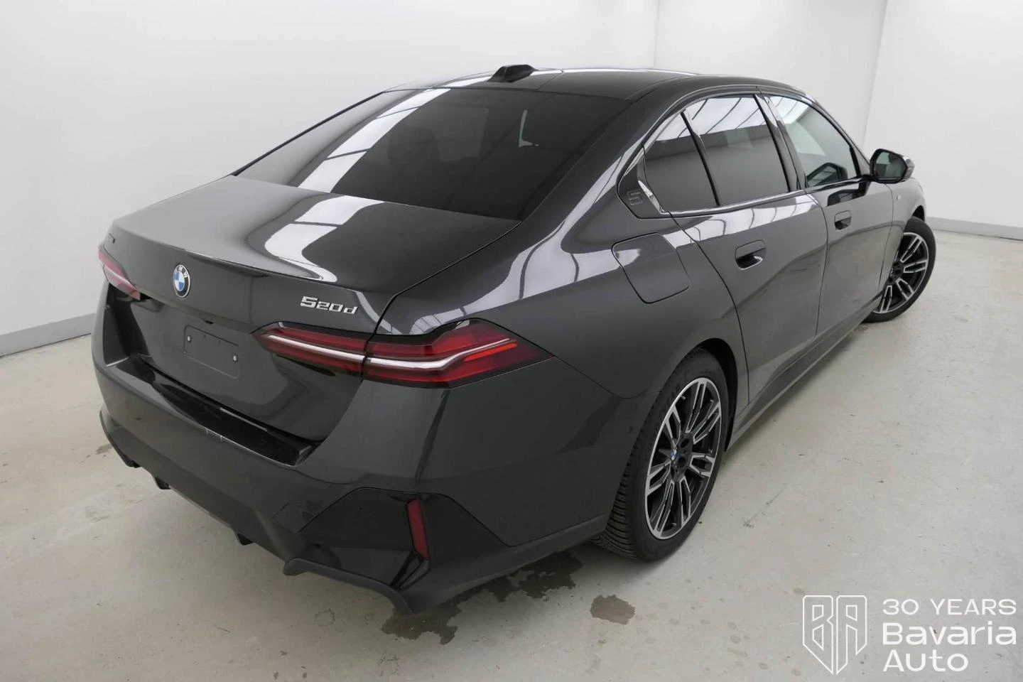 BMW 520  d xDrive M Sport Paket - изображение 3