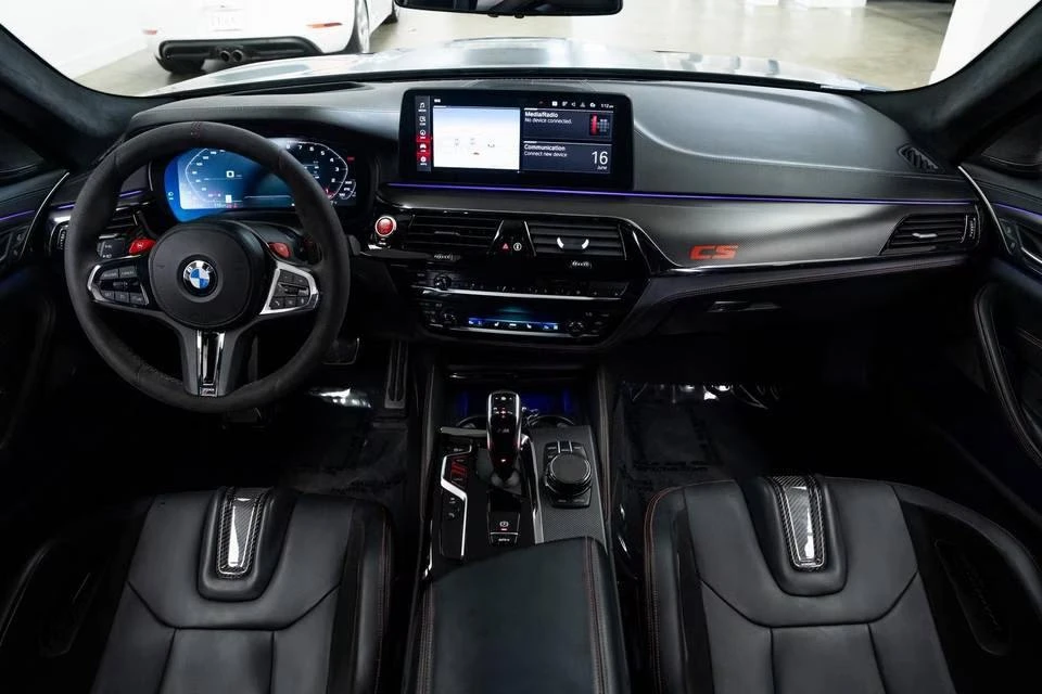 BMW M5 CS/CARBON/HARMAN KARDON/360/HeadUP - изображение 10