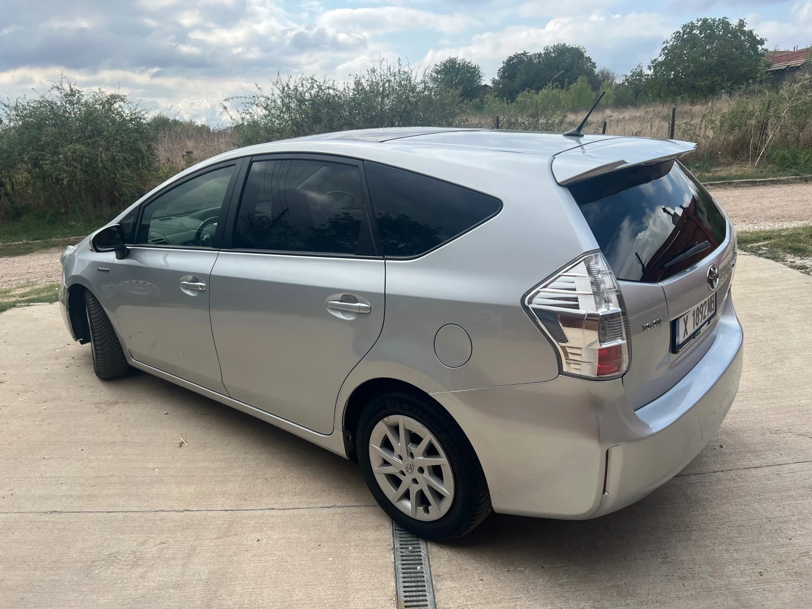 Toyota Prius Prius+  - изображение 3