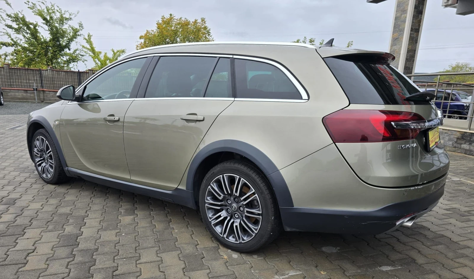 Opel Insignia 2.0CDTI 4X4 170kc. - изображение 4
