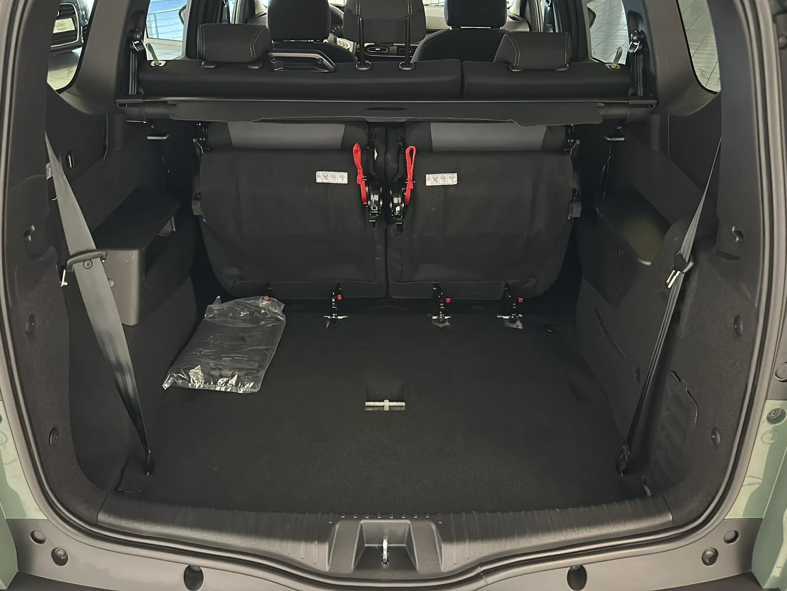 Dacia Jogger TCe 100 Extreme+ 7-SITZ| LED| NAVI| SHZ| KAM - изображение 10