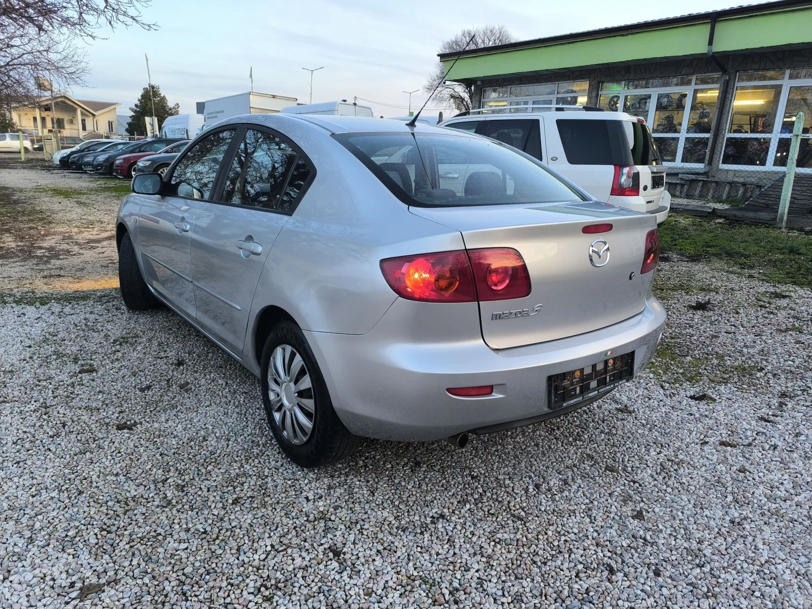 Mazda 3 1.6i sedan 97000km. | Mobile.bg � ����������� 4