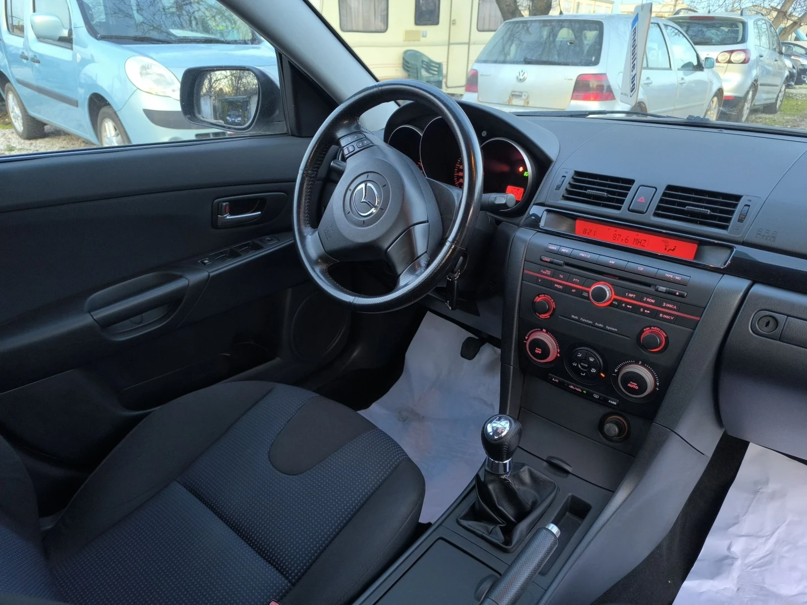Mazda 3 1.6i sedan 97000km. | Mobile.bg � ����������� 8