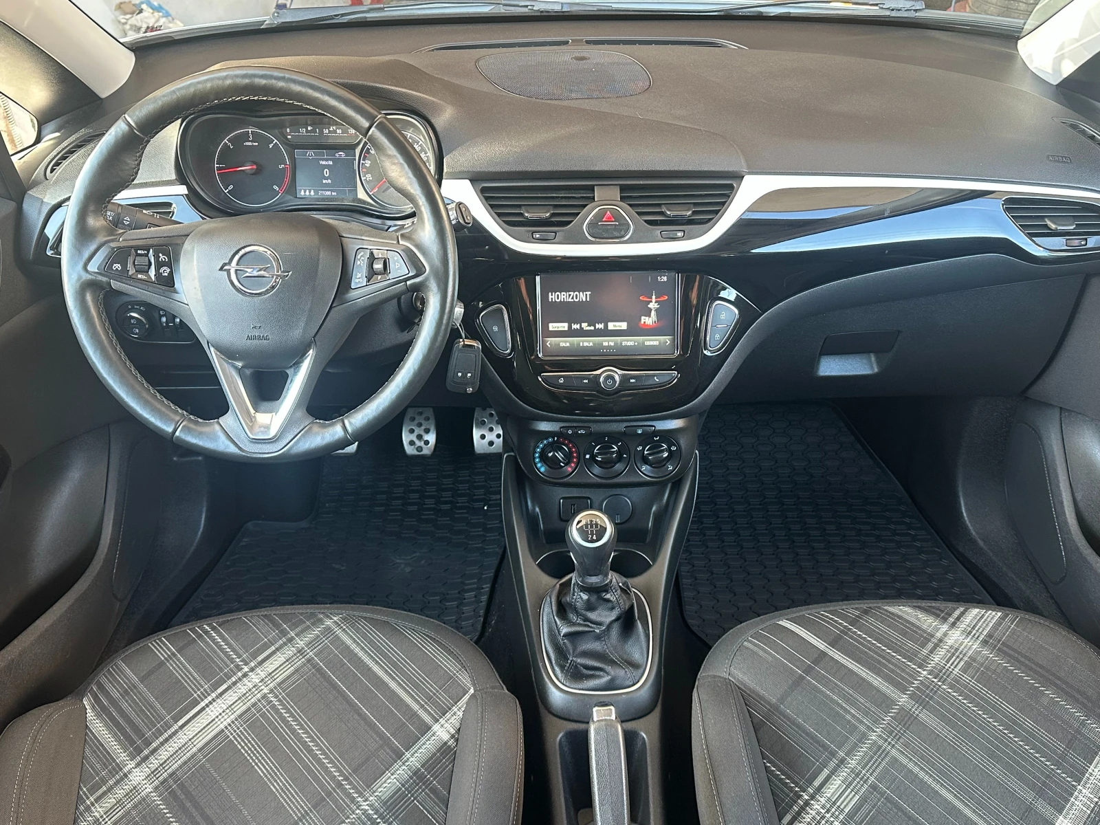 Opel Corsa 1.3CDTI-75ks-LED-EURO6B-NAVI-KLIMATIK-B-color-2017, снимка 12 - Автомобили и джипове - 53804482