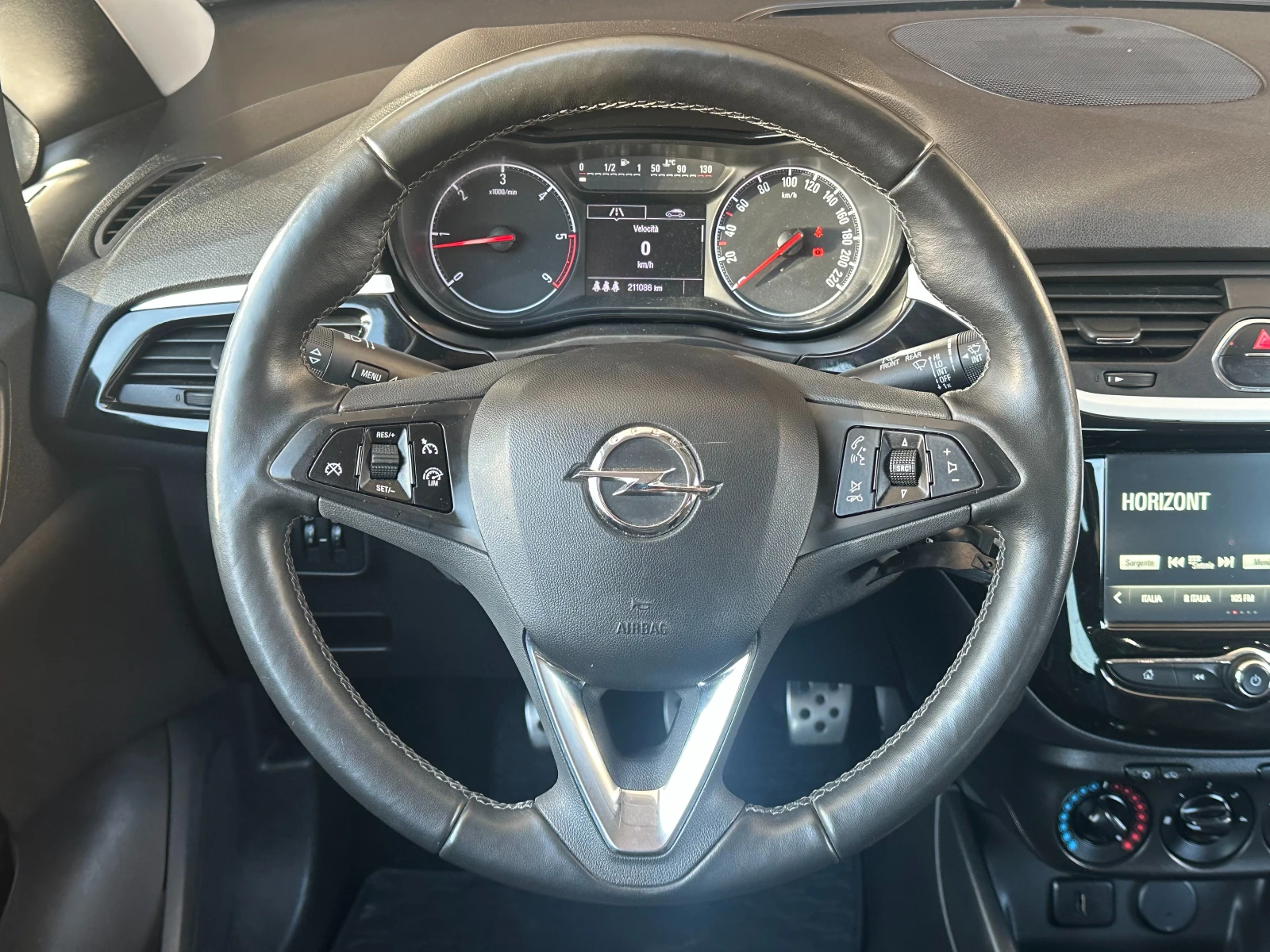 Opel Corsa 1.3CDTI-75ks-LED-EURO6B-NAVI-KLIMATIK-B-color-2017, снимка 10 - Автомобили и джипове - 53804482