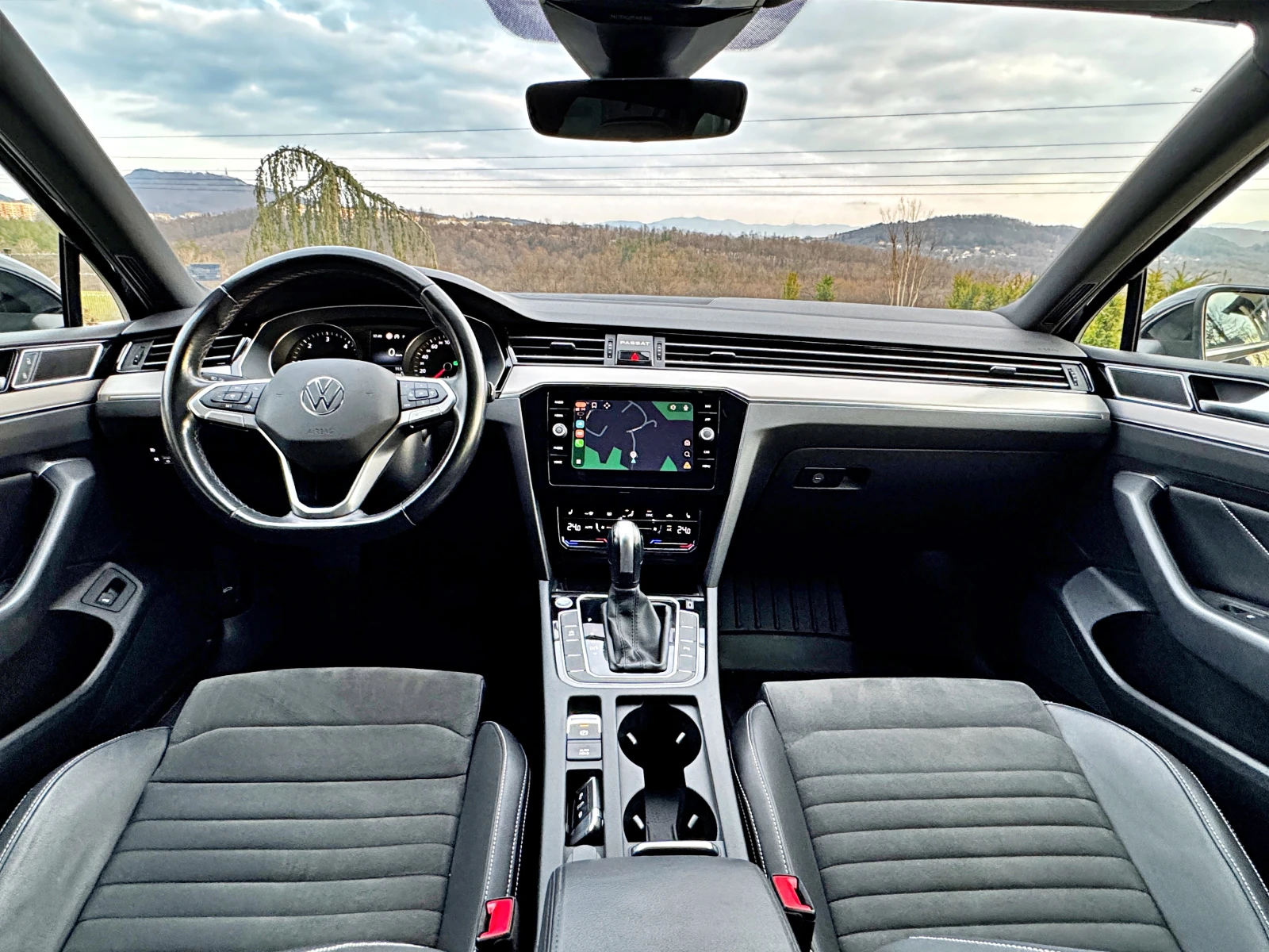 VW Passat 2.0 TDI FACELIFT 200kс LED NAVI, снимка 9 - Автомобили и джипове - 53896865