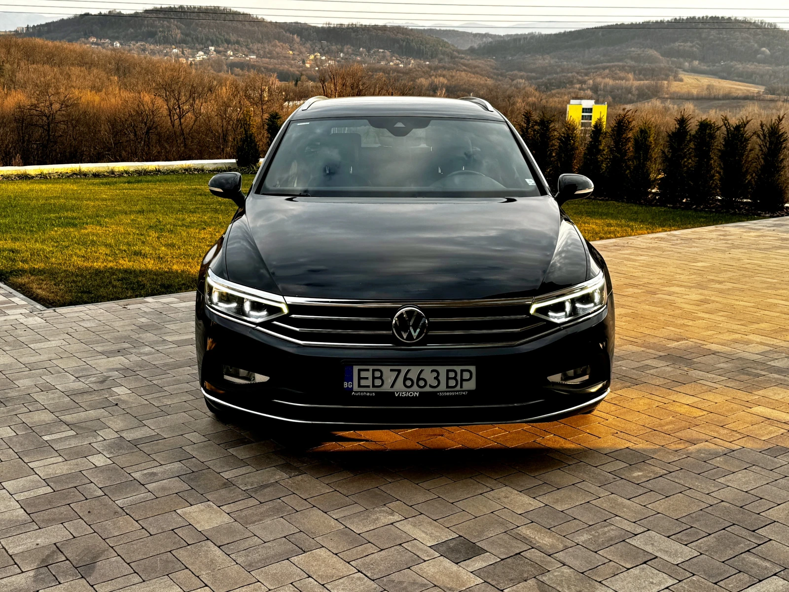 VW Passat 2.0 TDI FACELIFT 200kс LED NAVI, снимка 2 - Автомобили и джипове - 53896865
