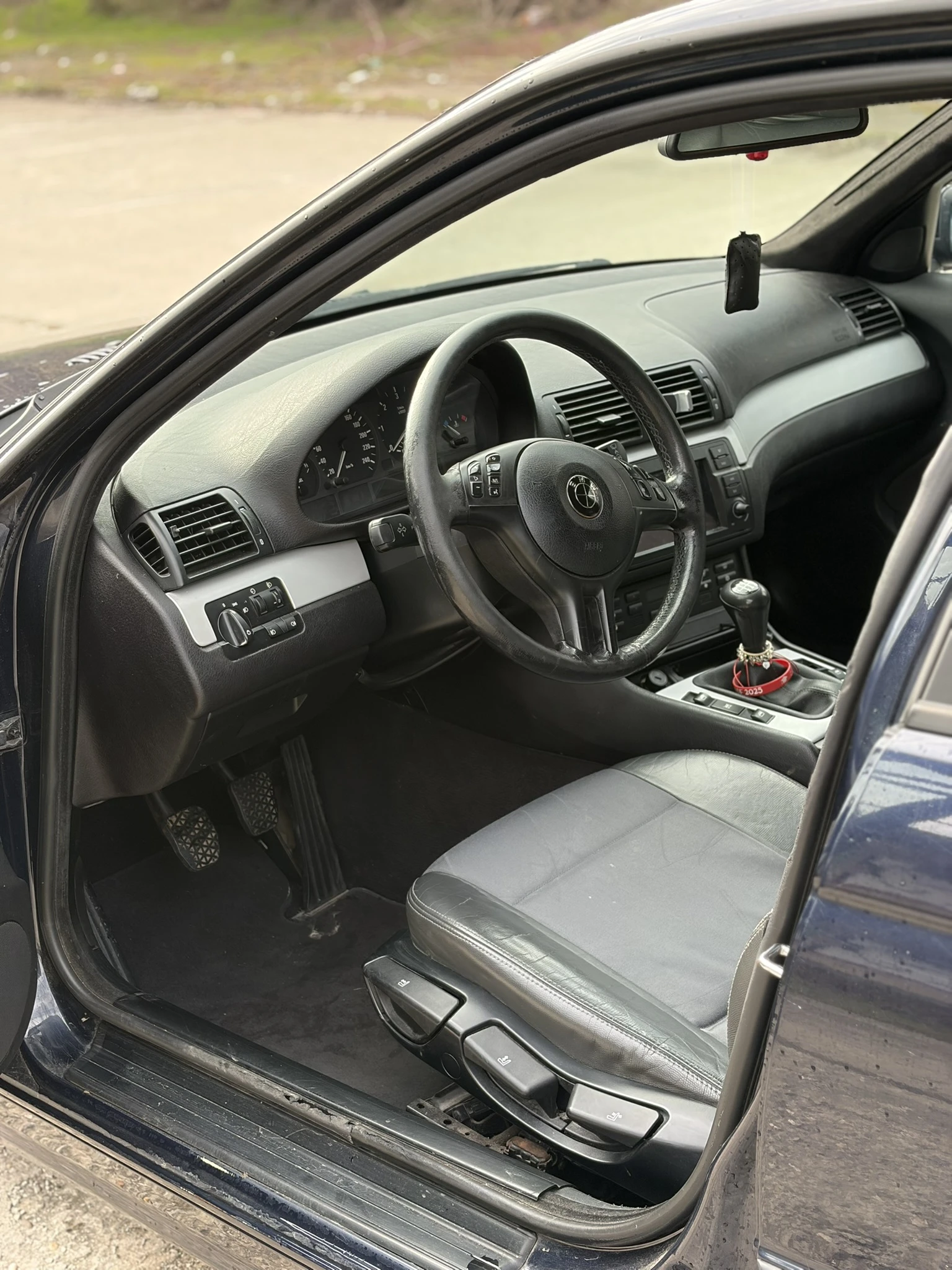 BMW 320 320d, снимка 8 - Автомобили и джипове - 54113452