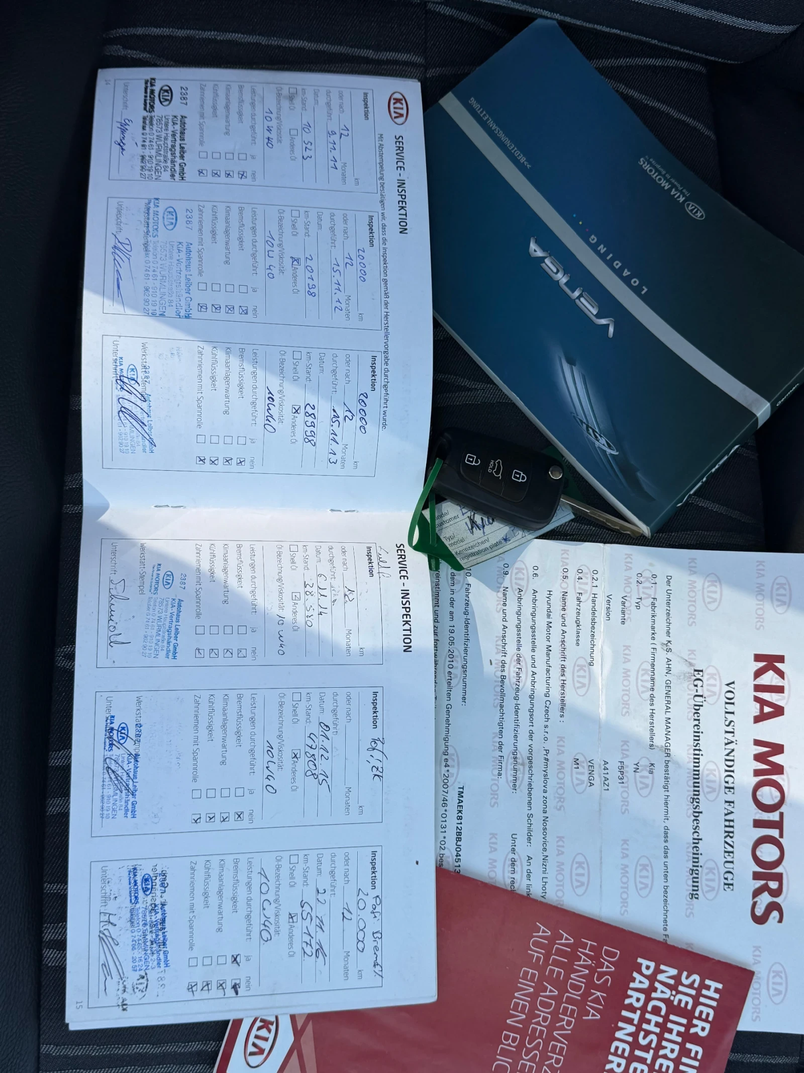 Kia Venga 1.6i АВТОМАТ, снимка 15 - Автомобили и джипове - 54310280