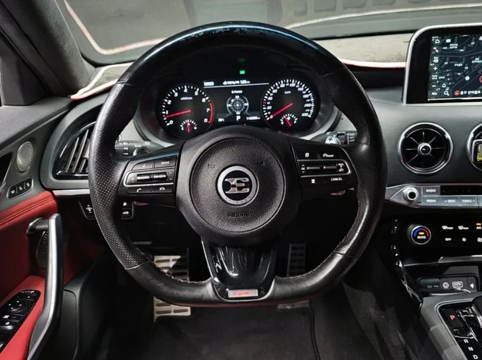 Kia Stinger 3.3 Turbo AWD GT, снимка 12 - Автомобили и джипове - 54483580