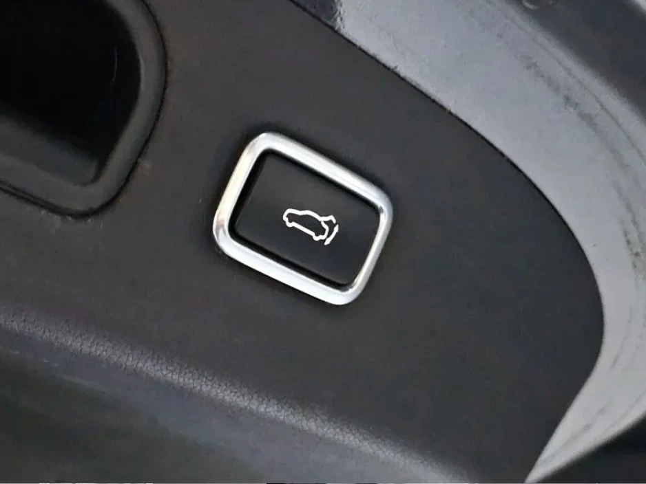 Kia Stinger 3.3 Turbo AWD GT, снимка 16 - Автомобили и джипове - 54483580