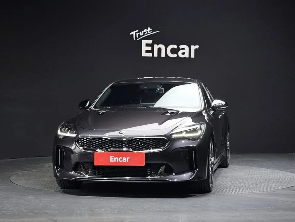 Kia Stinger 3.3 Turbo AWD GT, снимка 3 - Автомобили и джипове - 54483580