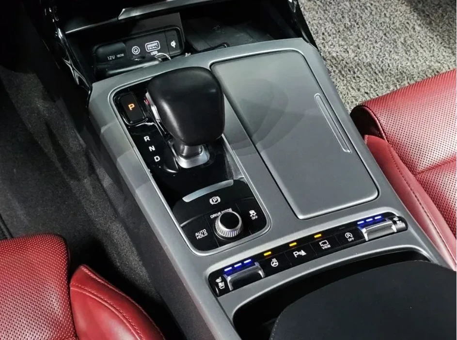 Kia Stinger 3.3 Turbo AWD GT, снимка 9 - Автомобили и джипове - 54483580