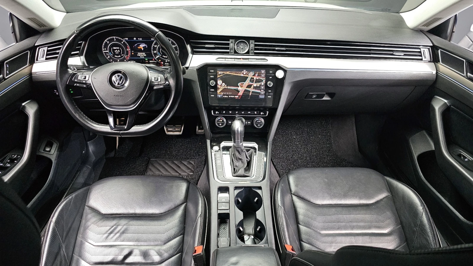 VW Arteon 2.0 TDI Premium| Distronic | Massage | Mobile.bg � ����������� 7