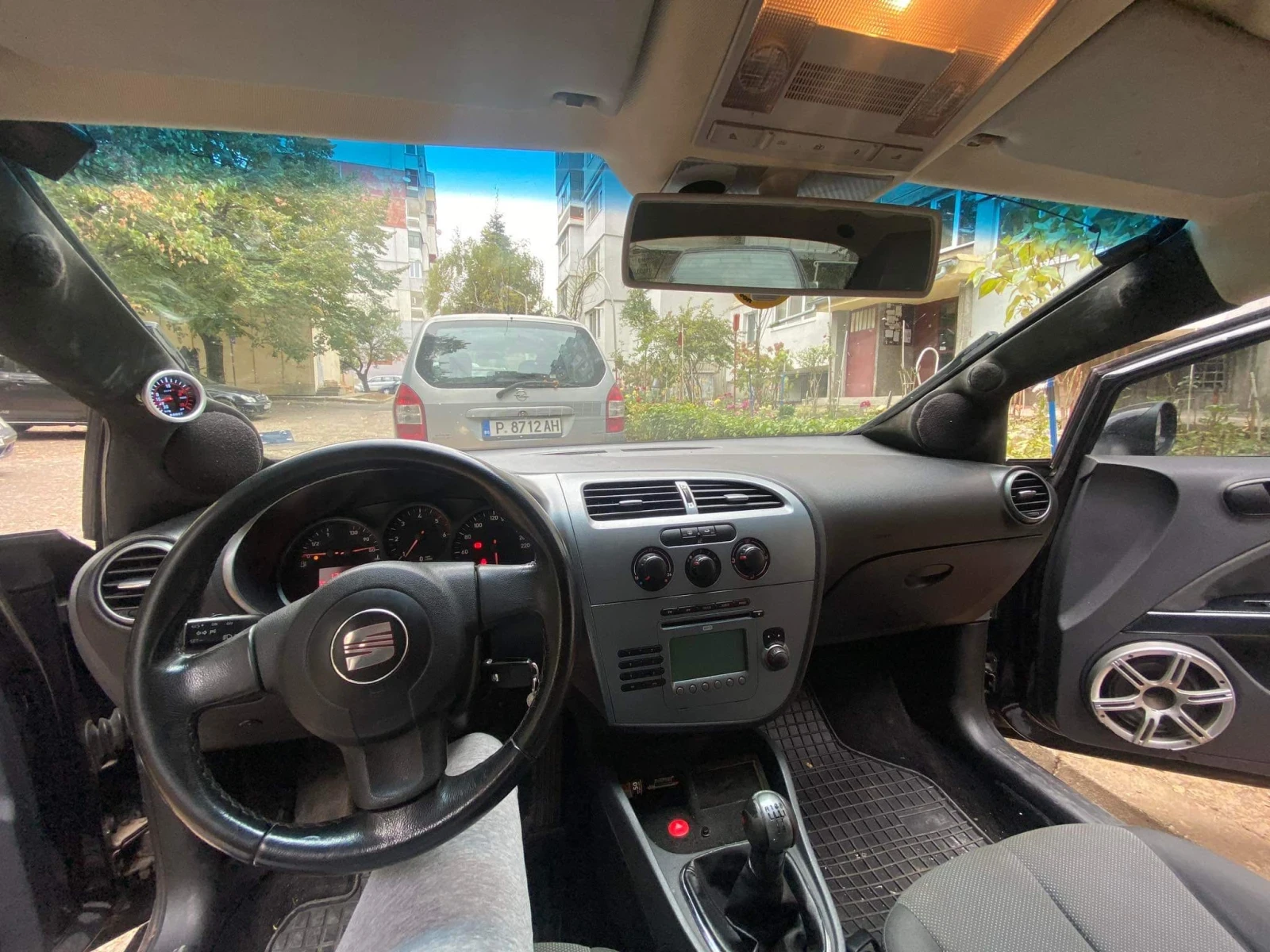 Seat Leon, снимка 4 - Автомобили и джипове - 54800364