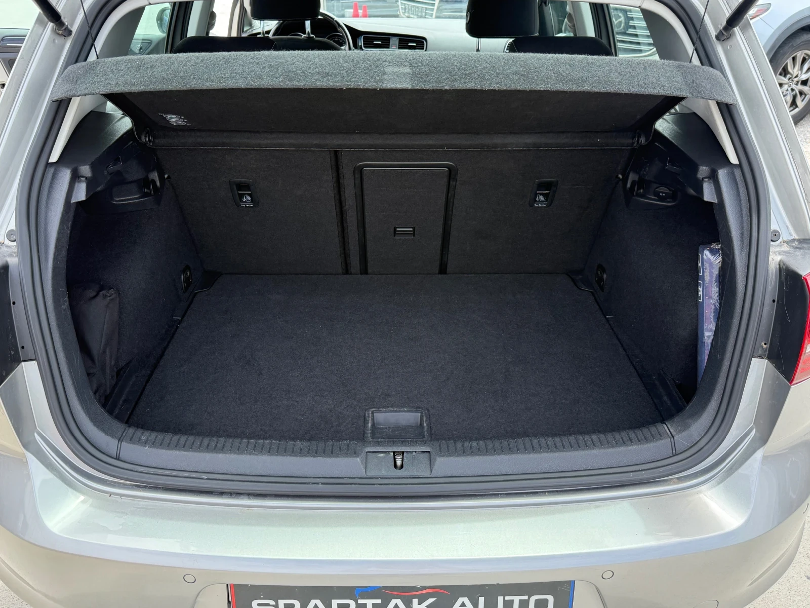 VW Golf 1.4* LPG* 2015г* АВТОМАТИК* 129.000КМ* НОВ* СЕРВИЗ, снимка 10 - Автомобили и джипове - 54896171