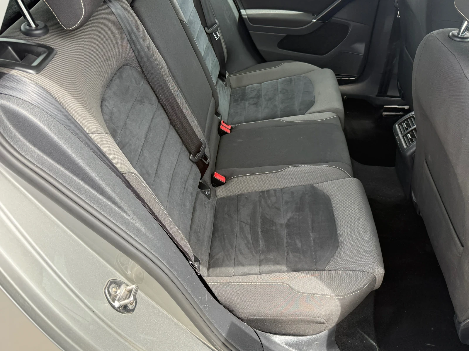 VW Golf 1.4* LPG* 2015г* АВТОМАТИК* 129.000КМ* НОВ* СЕРВИЗ, снимка 11 - Автомобили и джипове - 54896171
