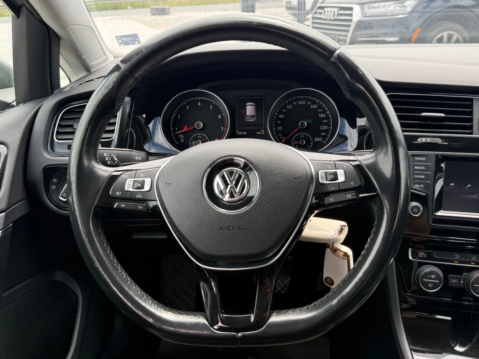 VW Golf 1.4* LPG* 2015г* АВТОМАТИК* 129.000КМ* НОВ* СЕРВИЗ, снимка 16 - Автомобили и джипове - 54896171