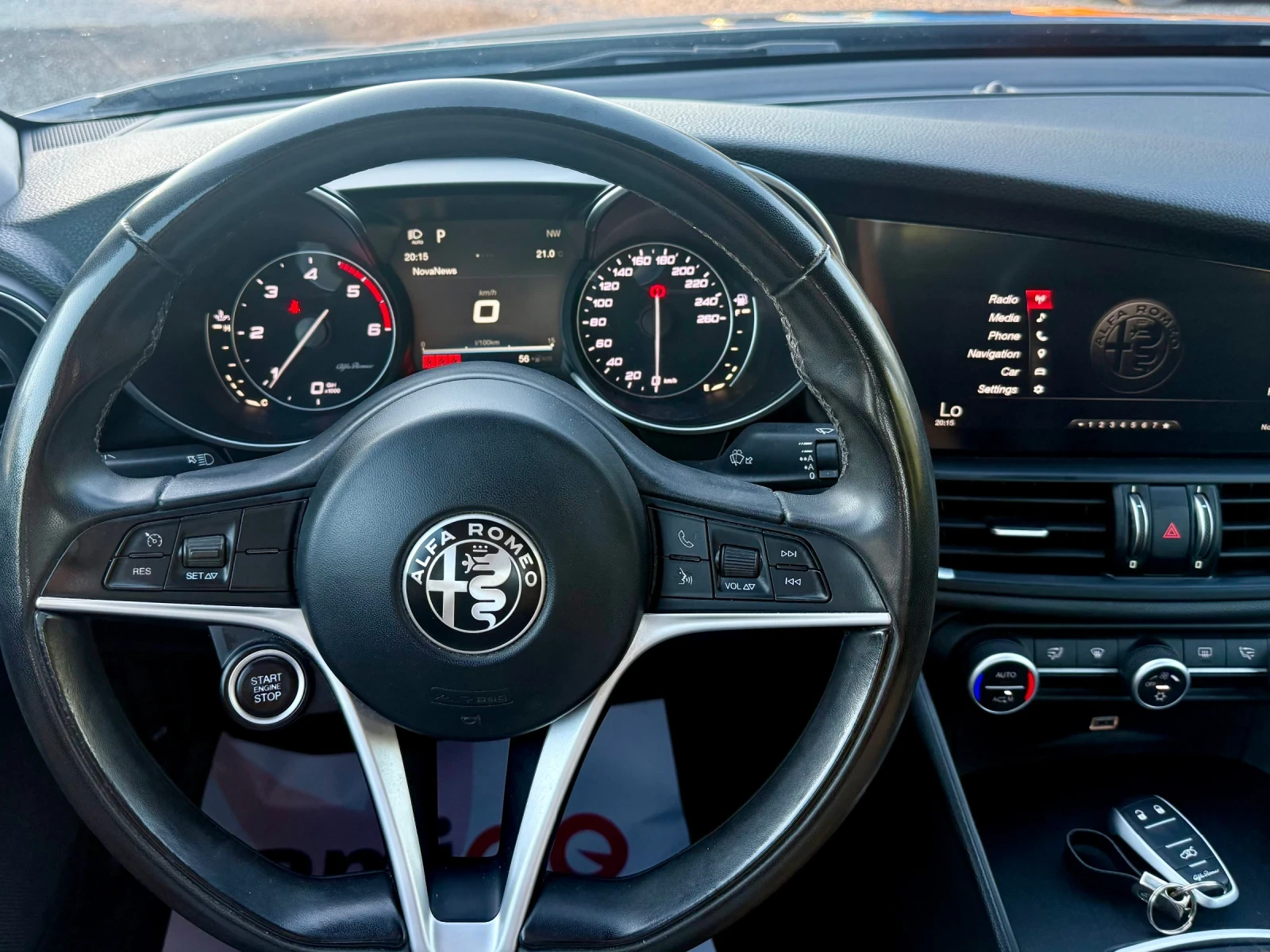 Alfa Romeo Giulia Q4 4x4, 180hp, ГолямаНави, Мемори, снимка 9 - Автомобили и джипове - 55236413