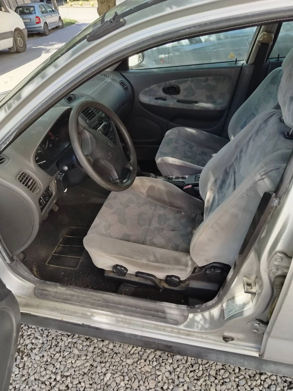 Mitsubishi Carisma 1.6 | Mobile.bg � ����������� 10