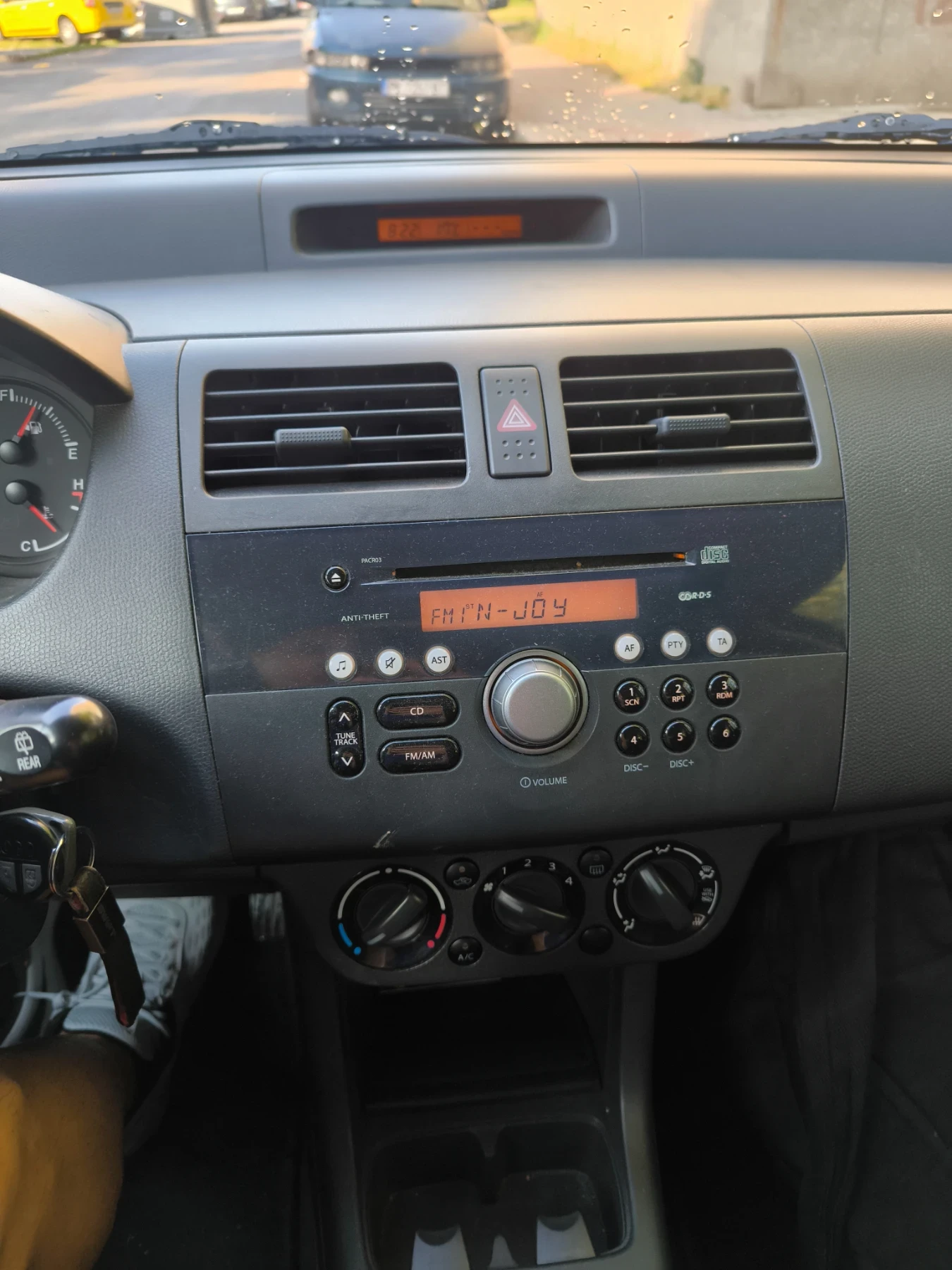 Suzuki Swift 4х4, снимка 12 - Автомобили и джипове - 55463240